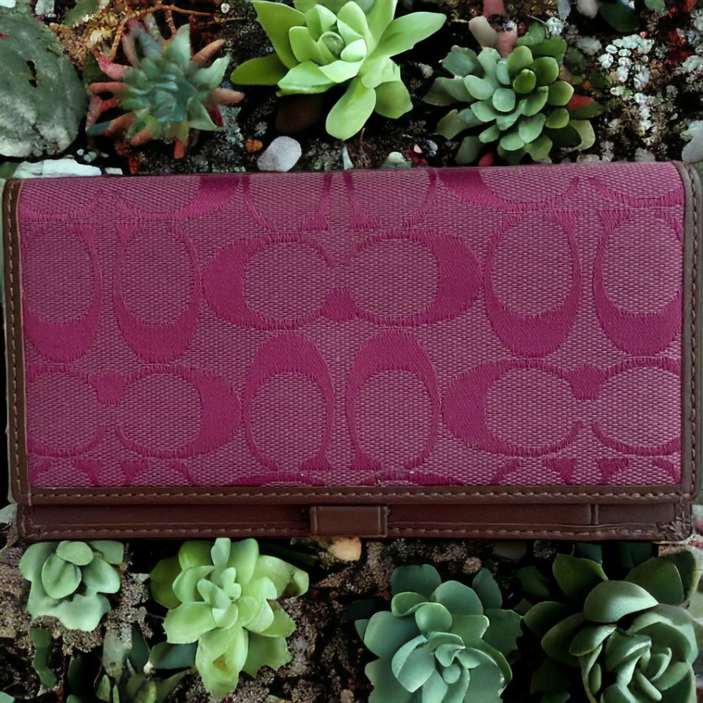 Coach Wallet - Purple/Maroon - Authentic - Picture 7 of 11